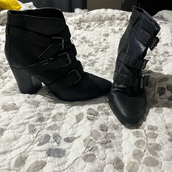 Aerosoles Block Heeled Boots with Buckle Accents - Picture 1 of 7